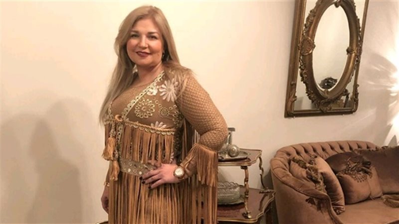 الفنانة عبير منير