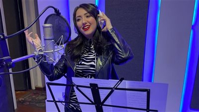 آية عبد الله: «لو هتكلم عن مصر» هدية لإنجازات السيسي.. فيديو