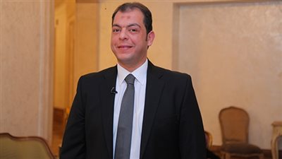 طبيب يكشف شروط إجراء عمليات التجميل للسيدات 