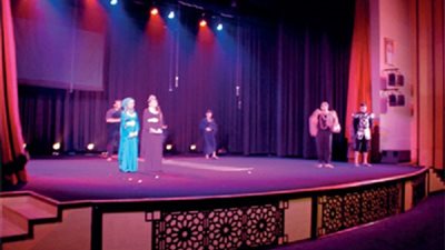 «بهجة».. طالبات يقدمن عروضًا كوميدية تطوعية للأيتام وذوى الهمم