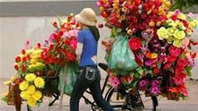 «مي» تواجه الإحباط بين السودانيين بـ«عادة غير مألوفة»