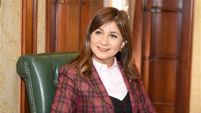 نبيلة مكرم: نسعى للاستفادة بالوسائل الحديثة للتواصل مع المصريين بالخارج