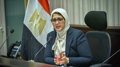 ترقيات جديدة وتعويضات للأطقم الطبية.. ماذا قدمت «زايد» في أسبوع؟