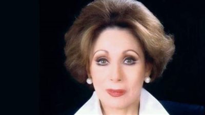 السيسي ولعنة الفراعنة أبرز مواقفها.. لبنى عبد العزيز المُثيرة للجدل