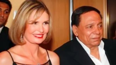 قُبلات وغضب أمينة رزق.. أبرز المواقف والتصريحات بين يسرا وعادل إمام