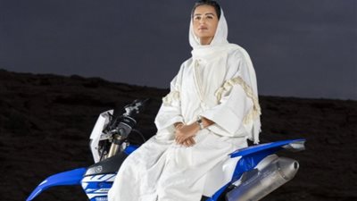 دانيا عقيل على موعد مع التاريخ كـ«أول سعودية» في كأس العالم للراليات الصحراوية