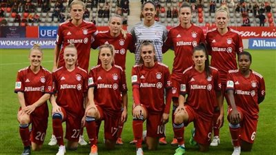 كيف احتفل لاعبات «بايرن ميونخ» باليوم العالمي للمرأة.. فيديو