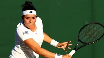 اليوم.. أنس جابر تواجه كاترين سينياكوفا في 