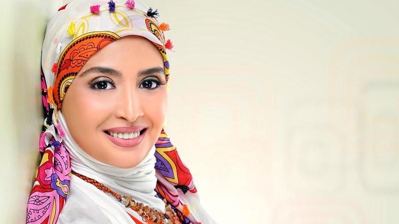 الفنانة حنان ترك
