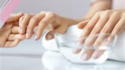 من بينها «الخل والليمون» .. طرق طبيعية لإزالة الـ«مانيكير»