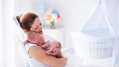 احذري.. الرضاعة الطبيعية لا تمنع الحمل 