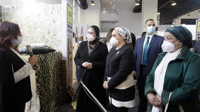 السيدة انتصار السيسي: «البازار» عكس قدرة المصريين على الإبداع.. صور