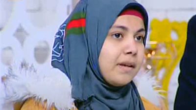 لهذا السبب.. مُنشدة تُثير الضحك لضيوف «كلام هوانم».. فيديو