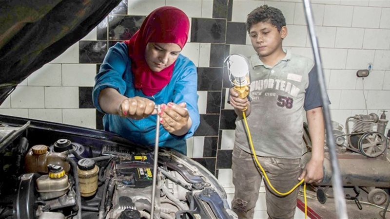 جدل بشأن عمل المرأة