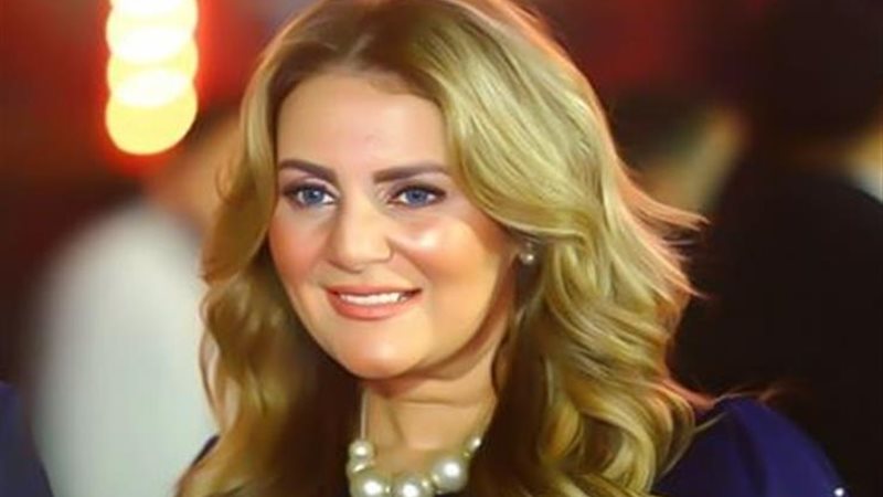 الفنانة رانيا محمود