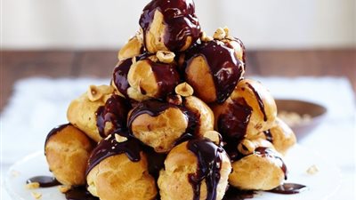 طريقة عمل حلوى البروفيترول بخطوات سهلة وبسيطة 