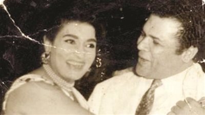 نبيلة قنديل | شاعرة مصرية اشتهرت بتقديم فن المونولوج