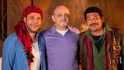 محمد إمام يروج لفيلم «اللعب مع العيال» ويكشف موعد طرحه (صور) 