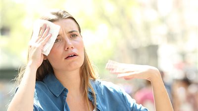 تزامنًا مع الطقس الحار .. «القومي للبحوث» يقدم نصائح للحفاظ على سلامتك من الحر 