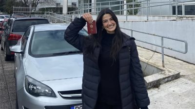 تارا عماد تحقق حلم والدتها بجنسية مونتينيغرو .. هل تخلت عن جنسيتها؟  