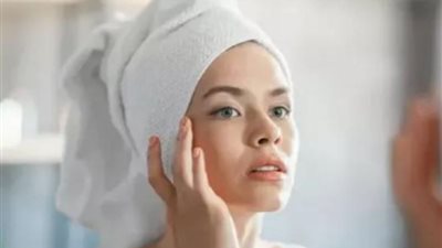 كيفية التغلب على تجاعيد النوم.. نصائح للحفاظ على شباب بشرتك