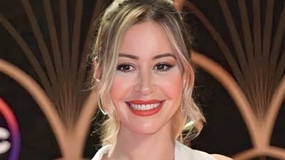 منة شلبي ليست الأولى .. حكاية 4 مشاهير قبض عليهم في المطار لأسباب صادمة   