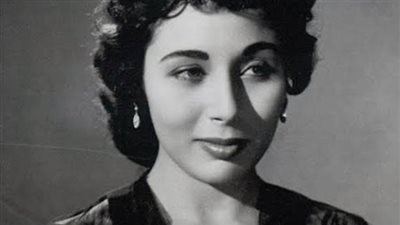 وفاة شقيقة الفنانة لبنى عبد العزيز اليوم