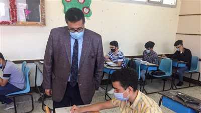 1227 طالبًا يؤدون امتحانات الدبلومات الفنية بجنوب سيناء