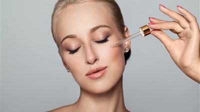 روتين مثالي للعناية بالبشرة بعد سن الأربعين