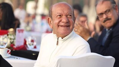 لماذا رفض لطفي لبيب دخول بناته عالم الفن؟ (فيديو)