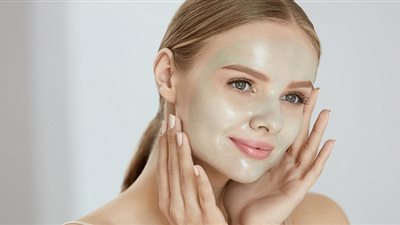 5 وصفات طبيعية تمكنك من إزالة شعر الوجه بدون ألم 