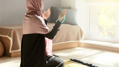 ما حكم الصلاة الفائتة بعد الإفاقة من البنج؟ أمين الفتوى يُجيب (فيديو)