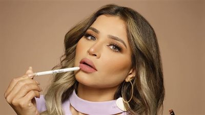 الفاشينيستا نهى نبيل تعتزل الشعر بعد السخرية من «السكسوكة» 