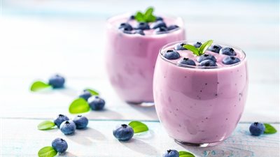 طريقة عمل سموثي البلو بيري المنعش