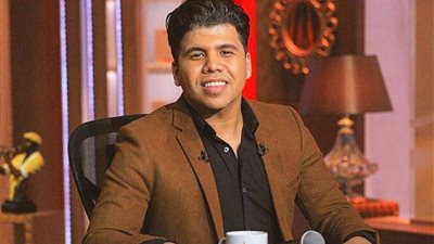 عمر كمال يؤجل طرح أغنية «أنا بطل السوق» بسبب حزن محمود الليثي