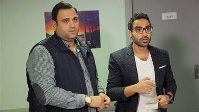 أحمد فهمي يهدد أكرم حسني بتقديم شكوى ضده في النقابة .. فما القصة؟  