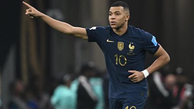 استبعاد كيليان مبابي من قائمة منتخب فرنسا بعد الانتقال إلى ريال مدريد 