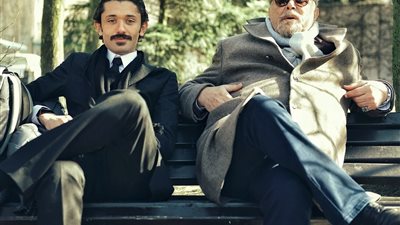 أبناء محمود عبد العزيز يحيون ذكرى ميلاده بكلمات مبكية   