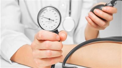  8 نصائح تجنبك ارتفاع الضغط المفاجىء في الأجواء الحارة