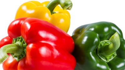 يقاوم الشيخوخة ويعزز المناعة.. 10 فوائد مبهرة لـ«الفلفل الألوان»