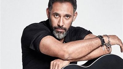 بعد أزمة عمرو دياب .. عمرو مصطفى يثير الجدل برسالة غامضة  