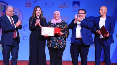وزيرة الثقافة تكرم عبير فوزي .. اعرفِ السبب