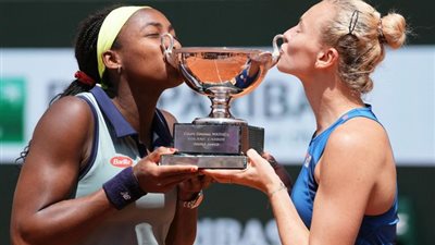 كوكو جوف تسحق ياسمين باوليني بنهائي زوجي السيدات في بطولة فرنسا المفتوحة