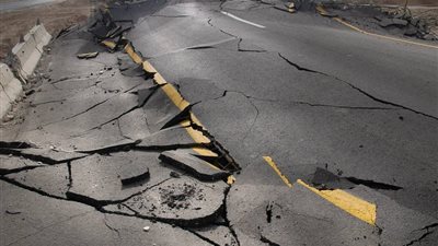 تفسير حلم الزلزال في المنام لابن سيرين