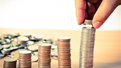 تفسير رؤية النقود المعدنية في المنام للعزباء والمتزوجة