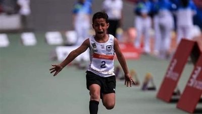 فرحة هستيرية.. شاهد الناشئ «مروان الفحلة» بعد فوزه بفضية العالم لليزر رن 