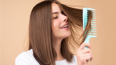 بعد المصيف.. أفضل 5 نصائح بسيطة لروتين العناية بالشعر