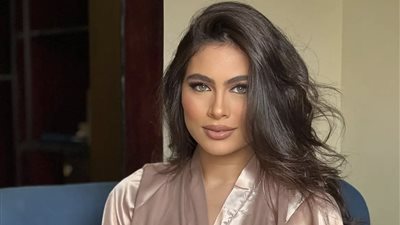 أعراض الحمل تظهر على هاجر أحمد في العرض الخاص لفيلم أهل الكهف (صور)   