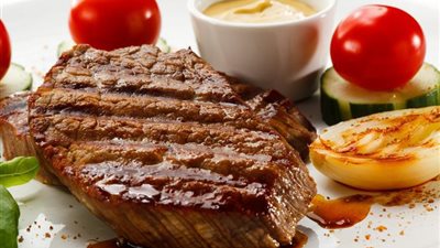 طريقة عمل ستيك اللحم بصوص الليمون والزنجبيل