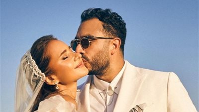مفاجأة جديدة حول انفصال نيللي كريم وهشام عاشور 